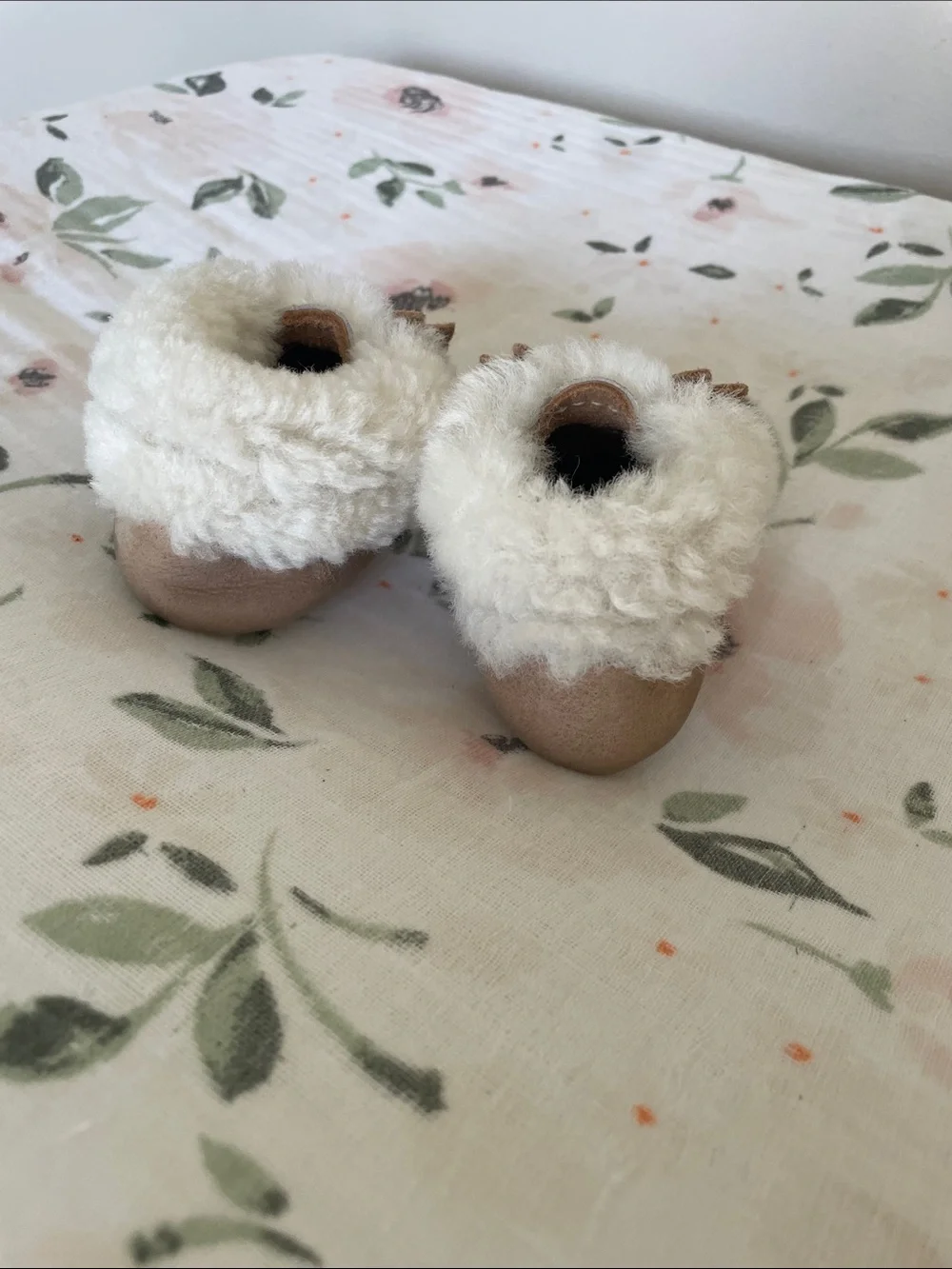Freshly Picked Tan Bow Moccasin Booties with Cream Fur Scalloped Trim